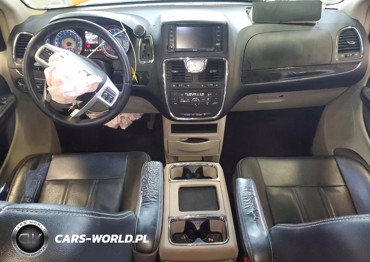 2016 Chrysler Town & Country Touring VIN:2C4RC1BG2GR298730 - 8