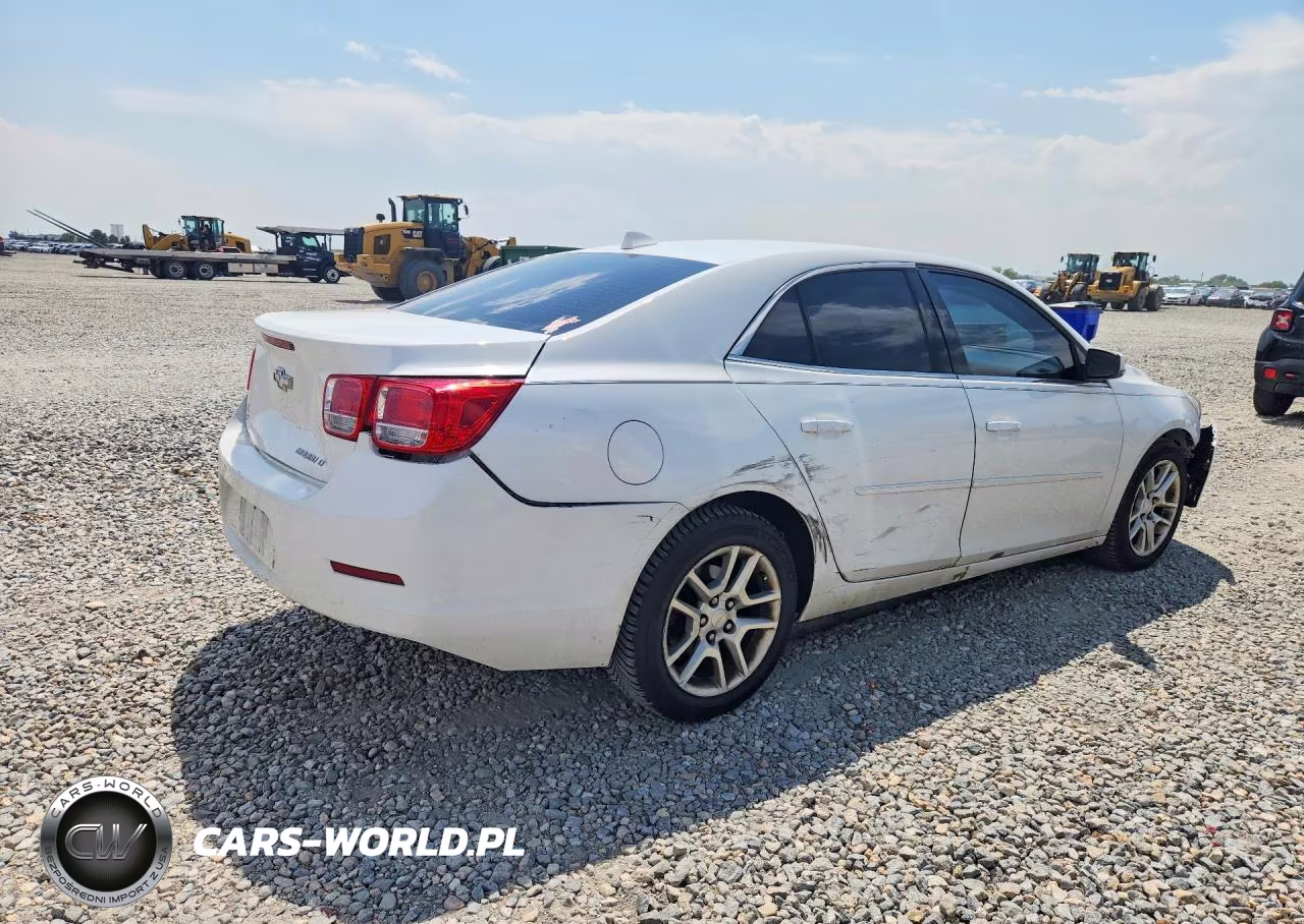 2014 Chevrolet Malibu 1Lt VIN:1G11C5SL9EF104600 - 3