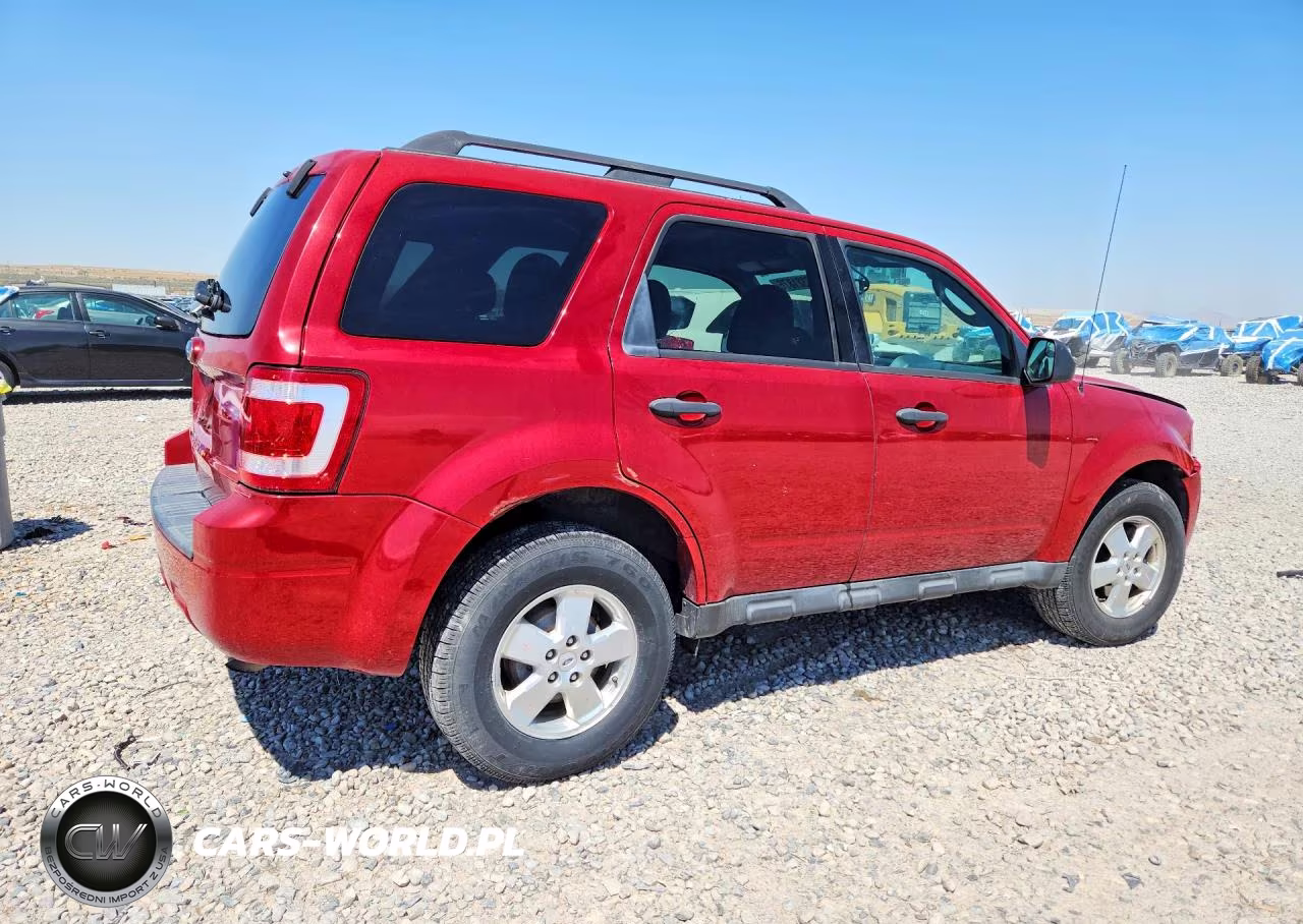 2011 Ford Escape Xlt VIN:1FMCU9D75BKB66532 - 3
