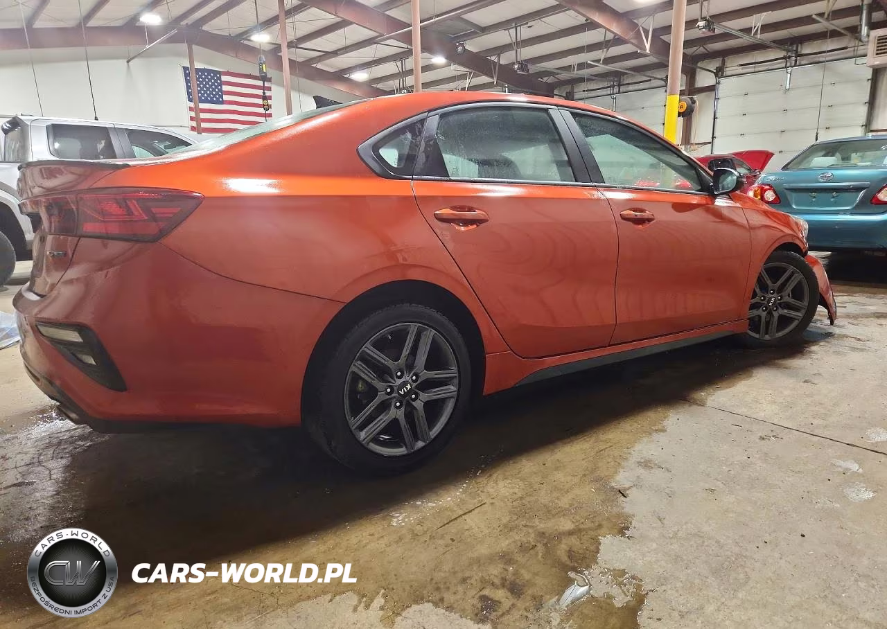 2021 Kia Forte Gt Line VIN:3KPF34AD0ME309068 - 3