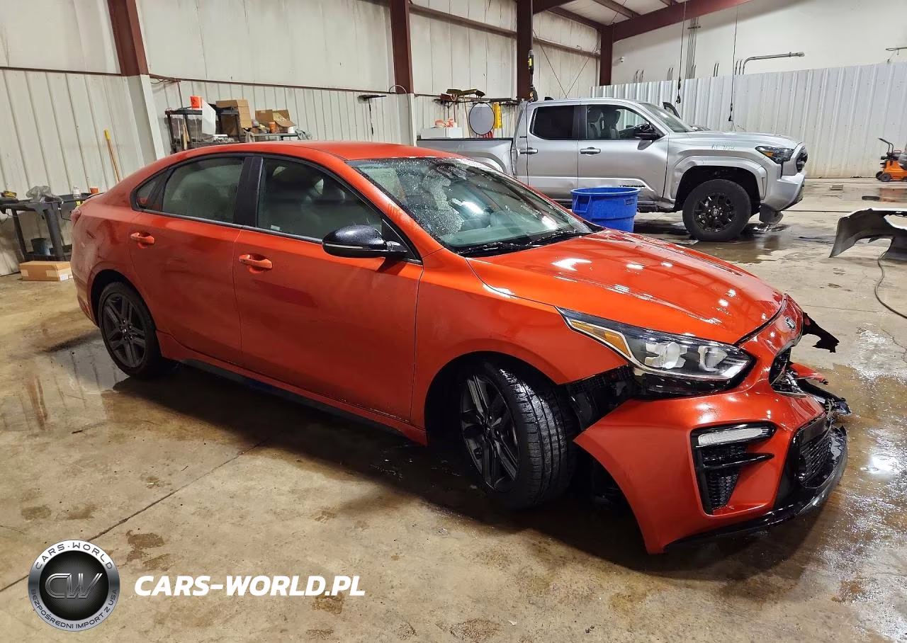2021 Kia Forte Gt Line VIN:3KPF34AD0ME309068 - 4