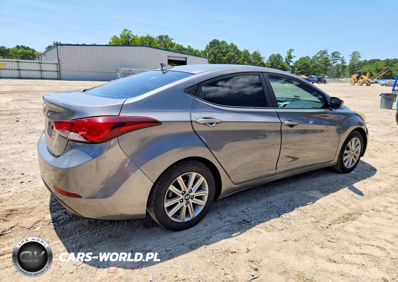 2014 Hyundai Elantra VIN:5NPDH4AE3EH473736 - 3