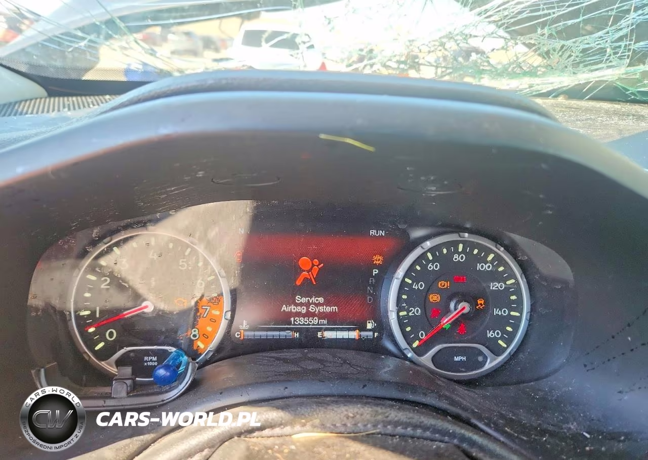 2017 Jeep Renegade Trailhawk VIN:ZACCJBCB4HPF95833 - 9