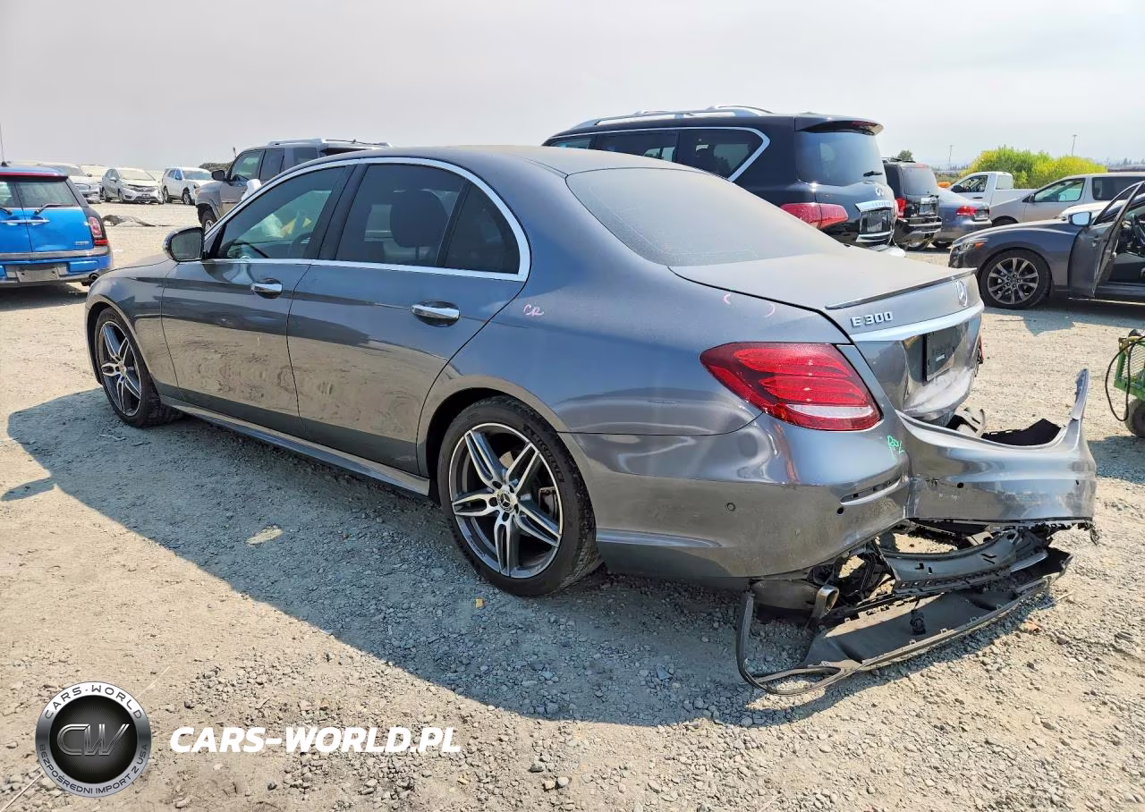 2018 Mercedes-Benz E 300 VIN:WDDZF4JB7JA458990 - 2