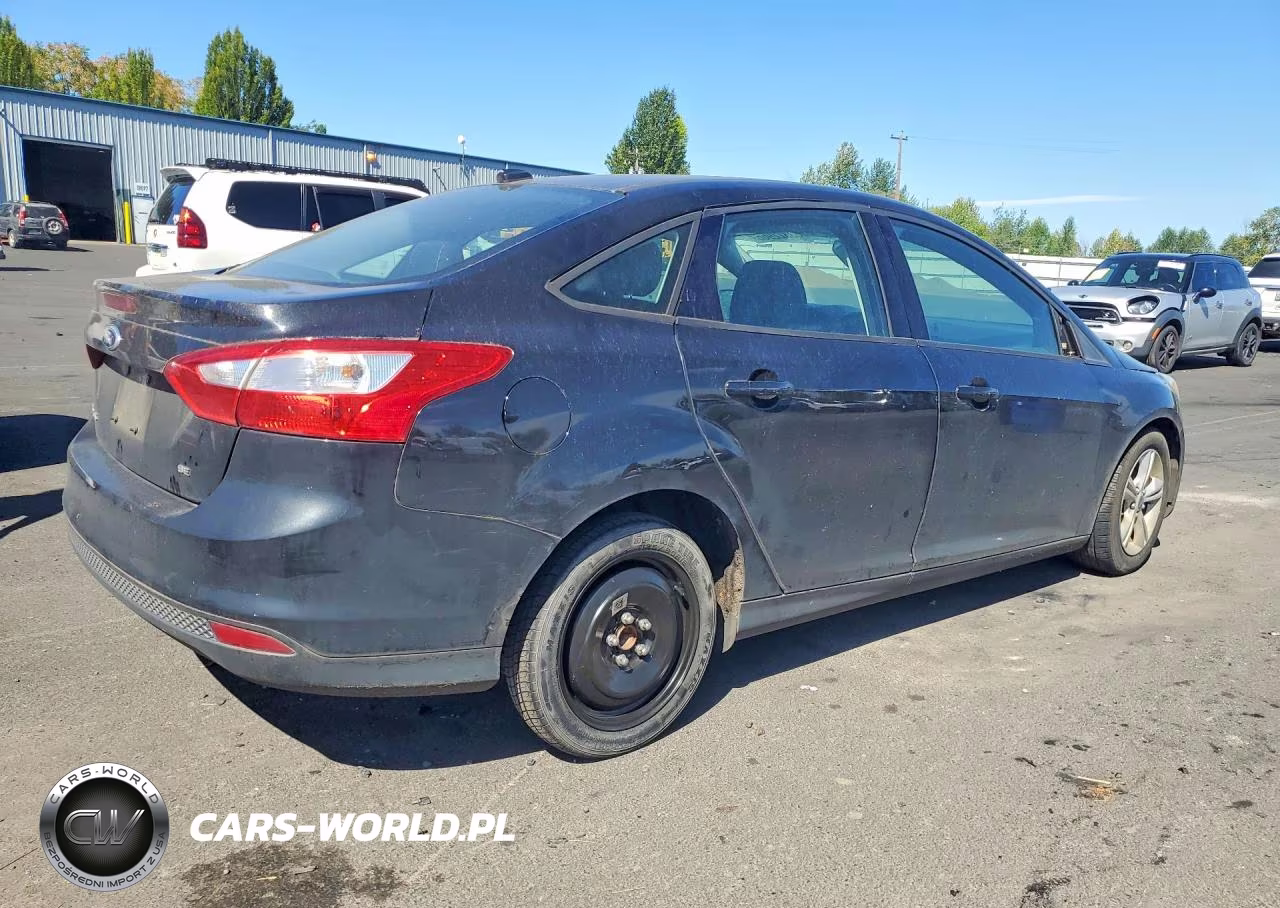 2013 Ford Focus Se VIN:1FADP3F2XDL340693 - 3
