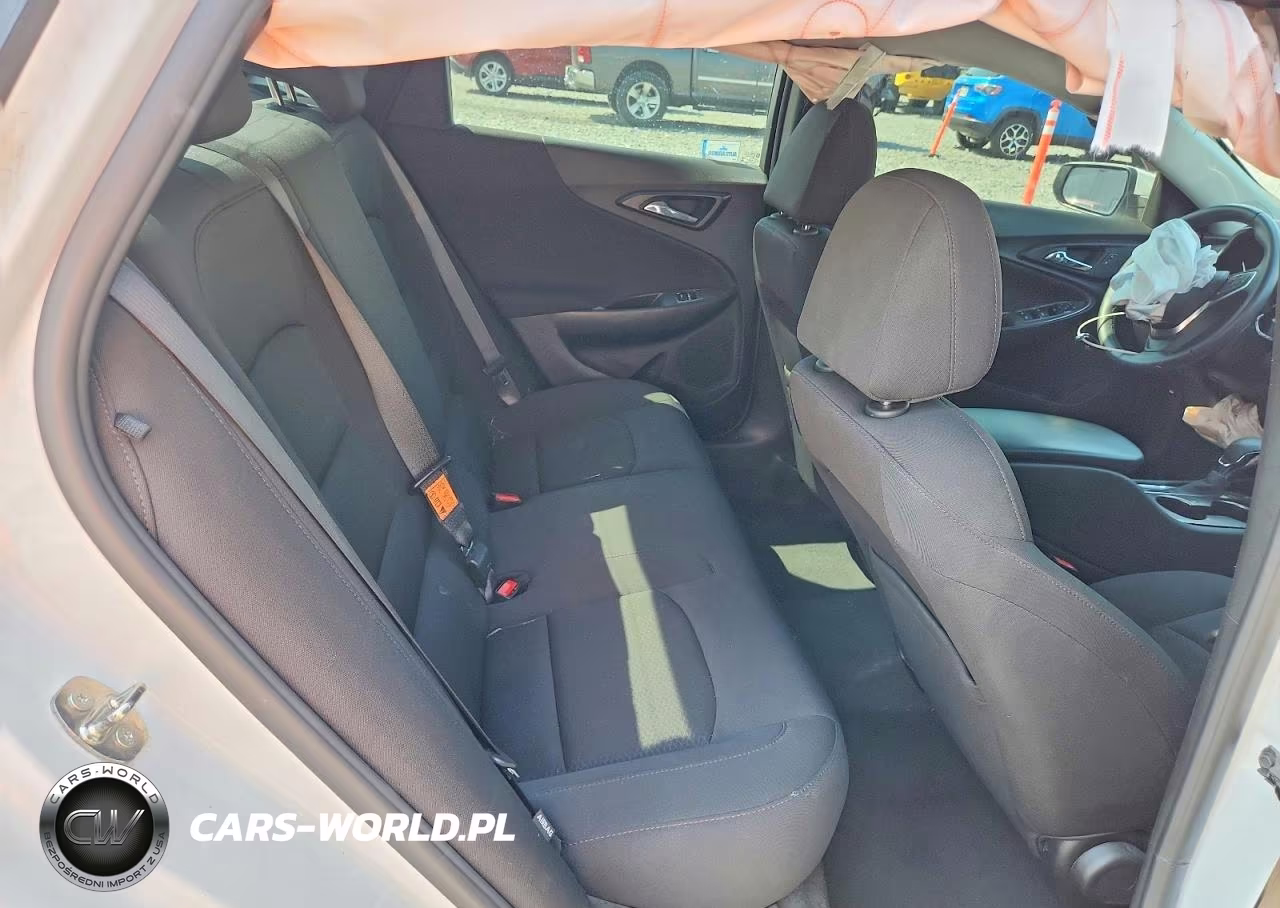2022 Chevrolet Malibu Rs VIN:1G1ZG5STXNF210951 - 10