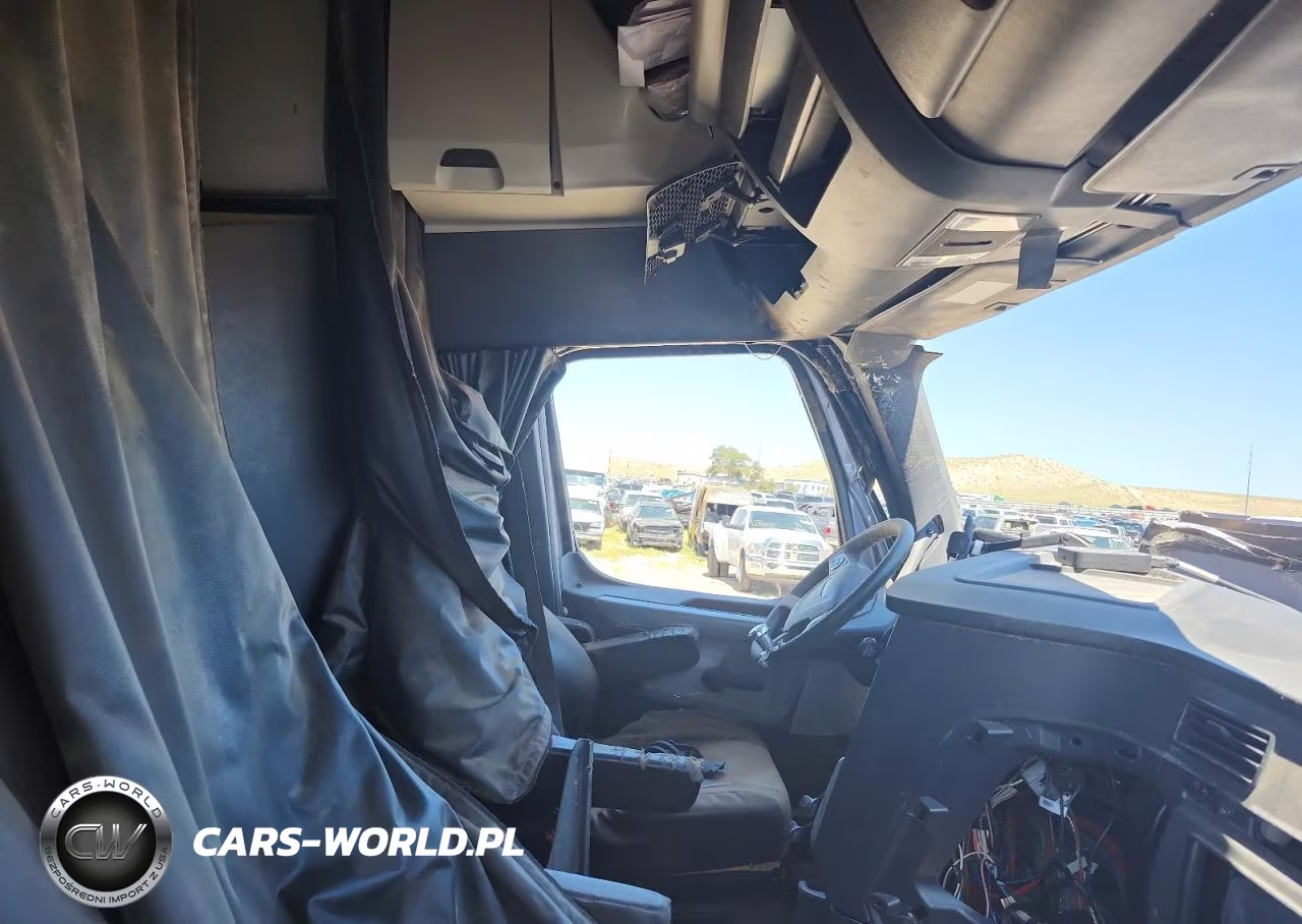 2021 Freightliner Cascadia 126 Semi Truck VIN:3AKJHHDR4MSMY5619 - 5