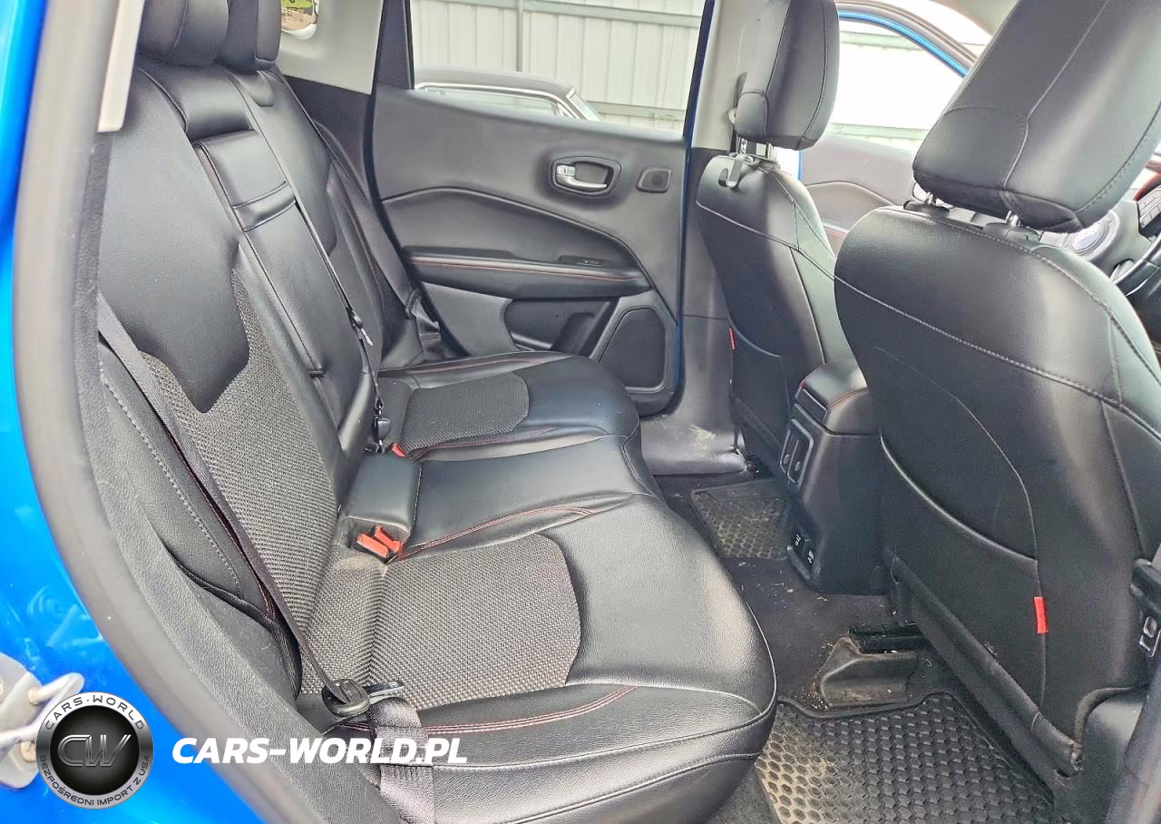 2018 Jeep Compass Trailhawk VIN:3C4NJDDB9JT168813 - 10