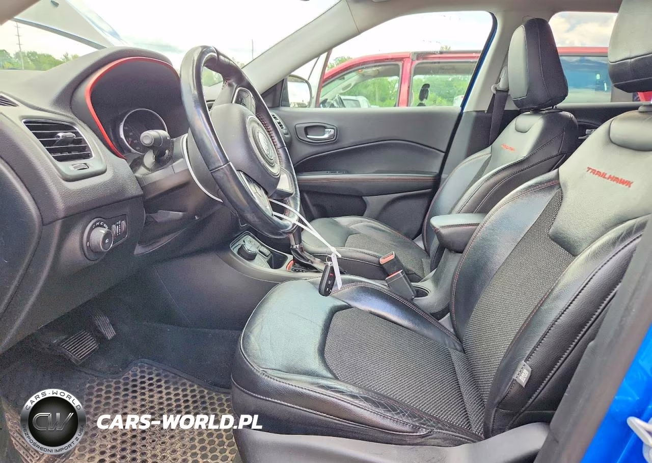 2018 Jeep Compass Trailhawk VIN:3C4NJDDB9JT168813 - 7