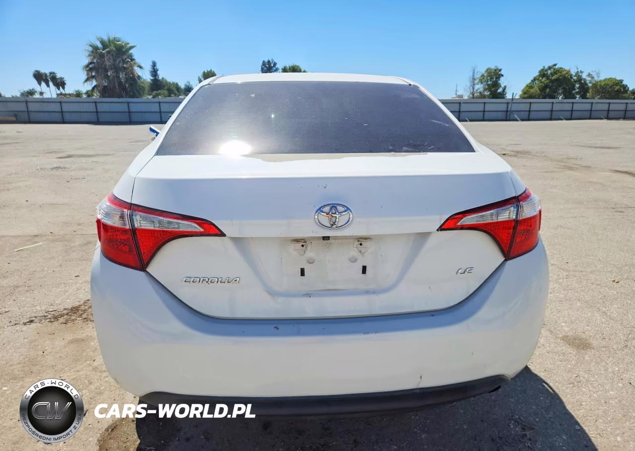 2015 Toyota Corolla Le VIN:5YFBURHE6FP228049 - 6