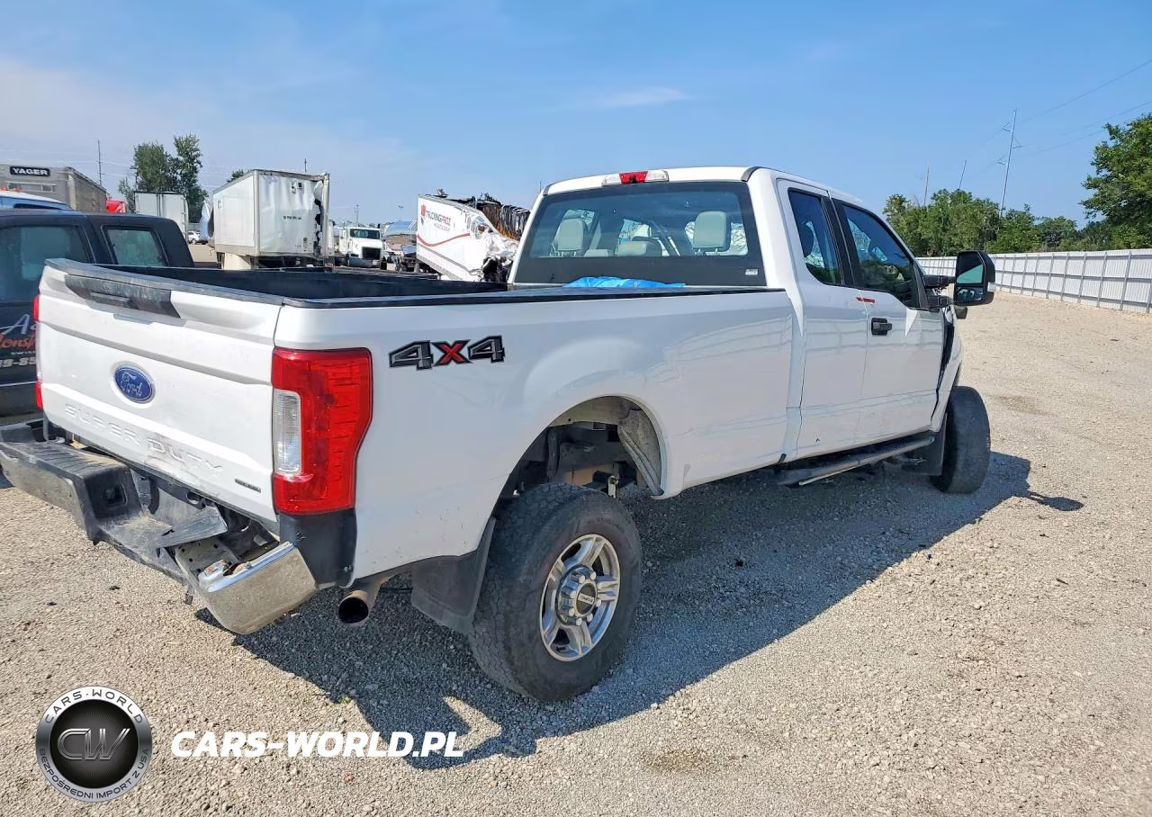 2017 Ford F250 Super Duty VIN:1FT7X2B63HEE27212 - 3