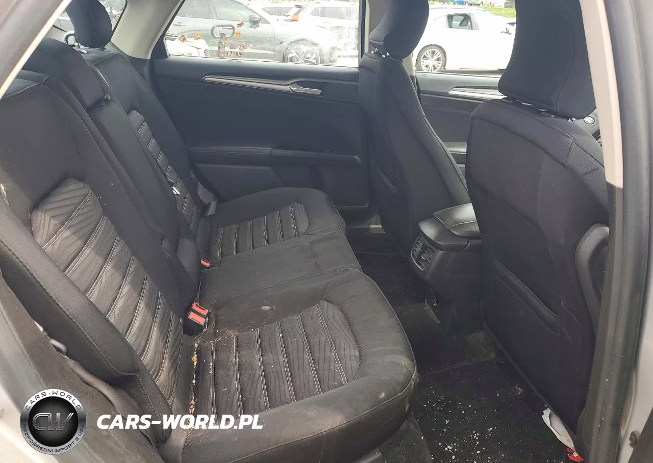 2016 Ford Fusion Se VIN:3FA6P0H75GR216983 - 10