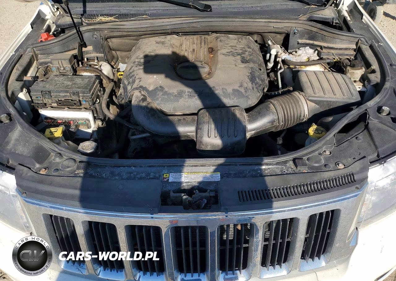 2011 Jeep Grand Cherokee Laredo VIN:1J4RR4GG2BC503032 - 11
