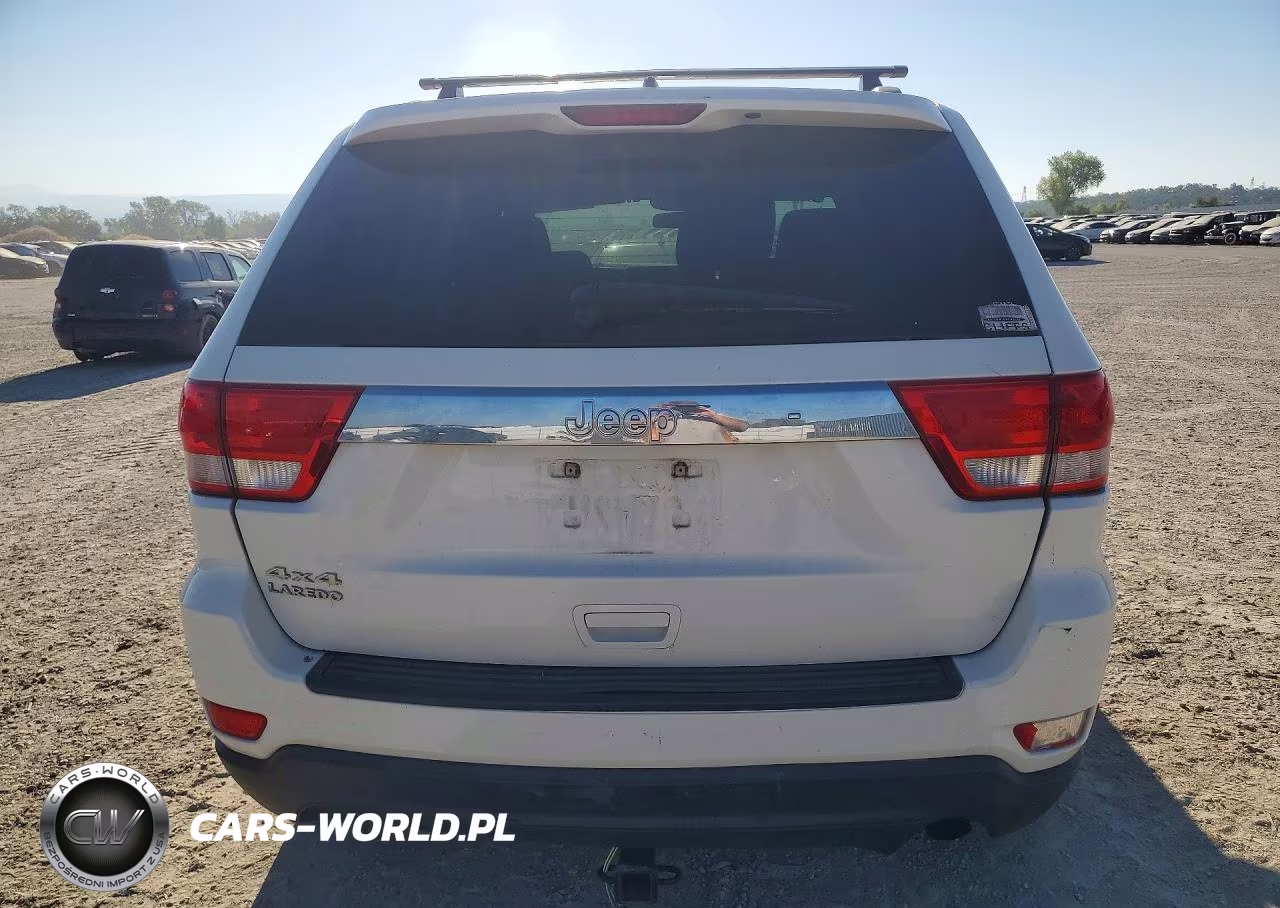 2011 Jeep Grand Cherokee Laredo VIN:1J4RR4GG2BC503032 - 6