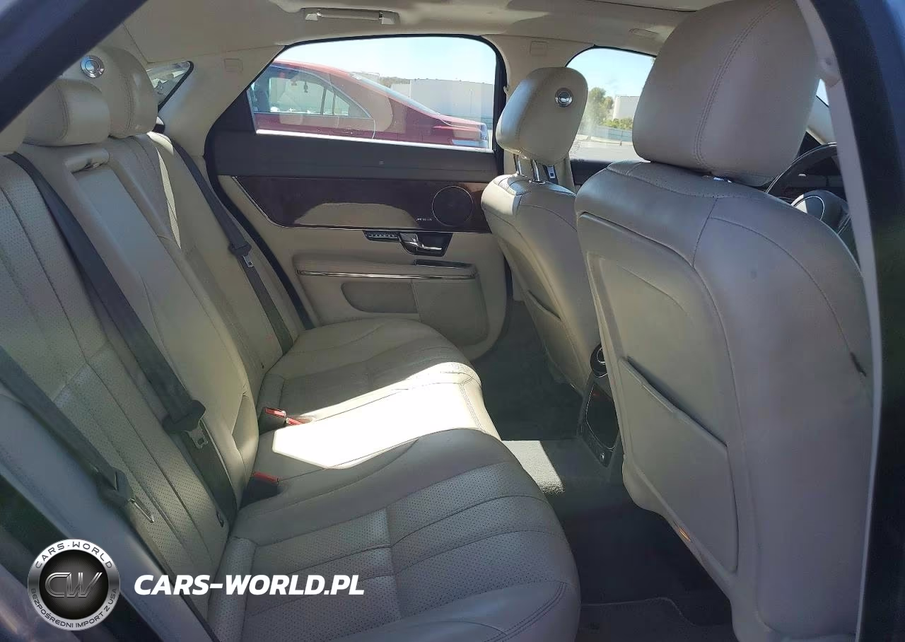 2013 Jaguar Xj VIN:SAJWA1C77D8V39505 - 10