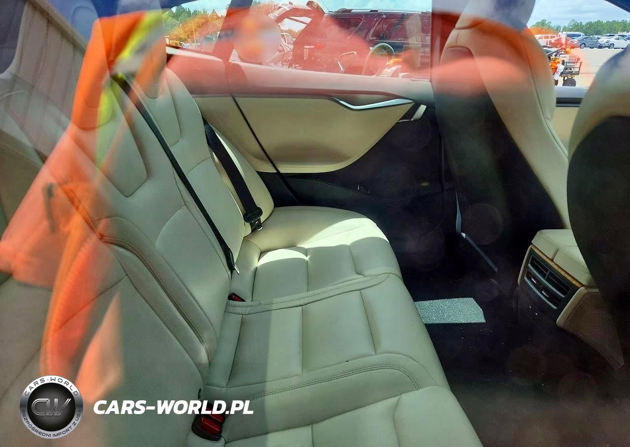 2020 Tesla Model S VIN:5YJSA1E20LF413337 - 10