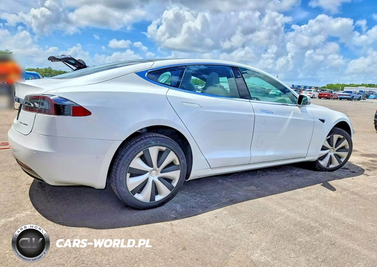 2020 Tesla Model S VIN:5YJSA1E20LF413337 - 3