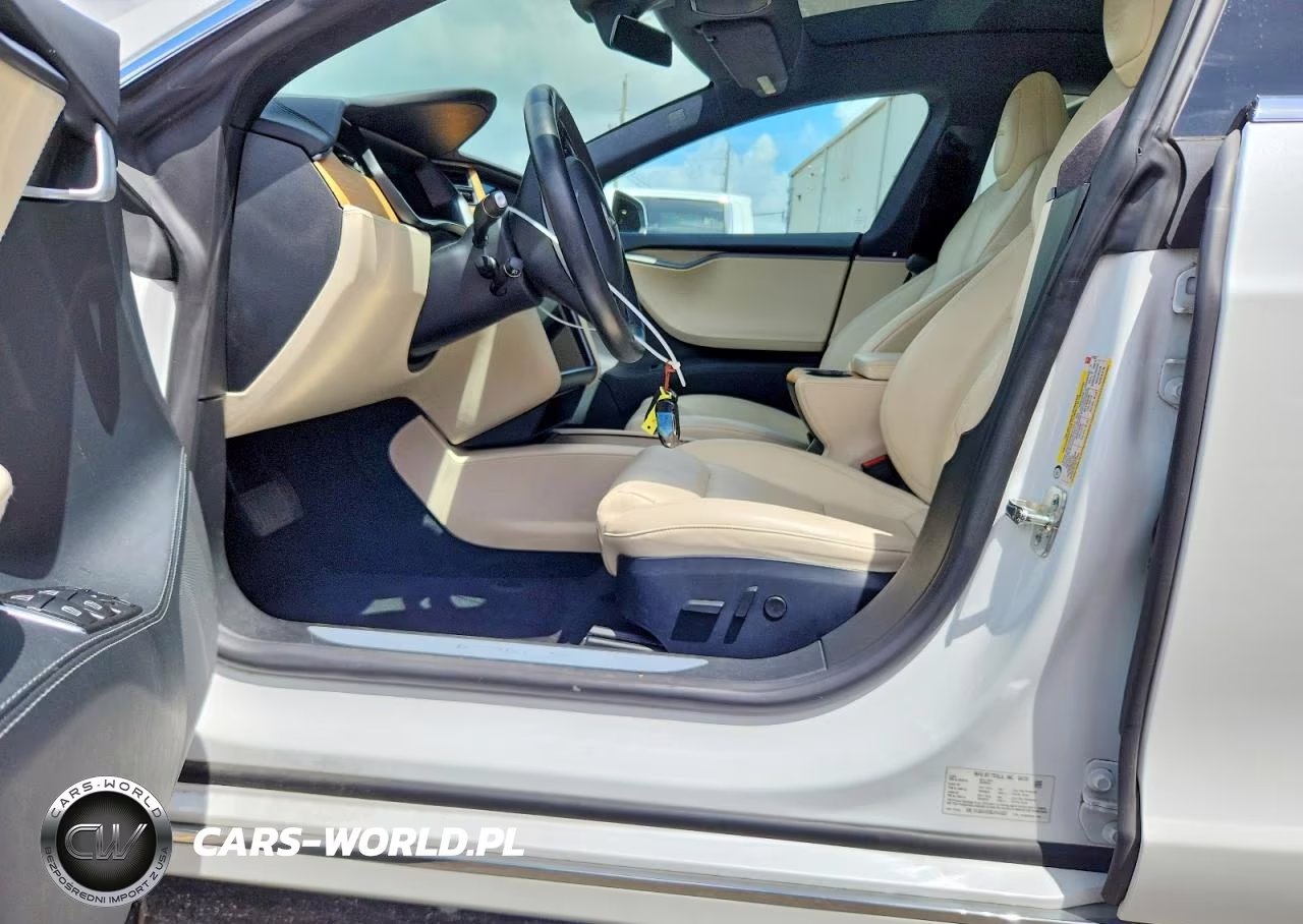 2020 Tesla Model S VIN:5YJSA1E20LF413337 - 7