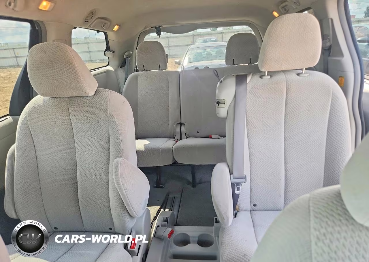 2011 Toyota Sienna Le VIN:5TDKK3DCXBS019129 - 10