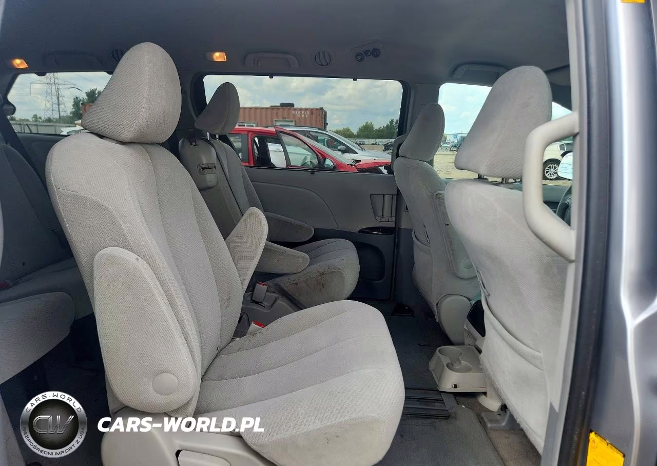 2011 Toyota Sienna Le VIN:5TDKK3DCXBS019129 - 11