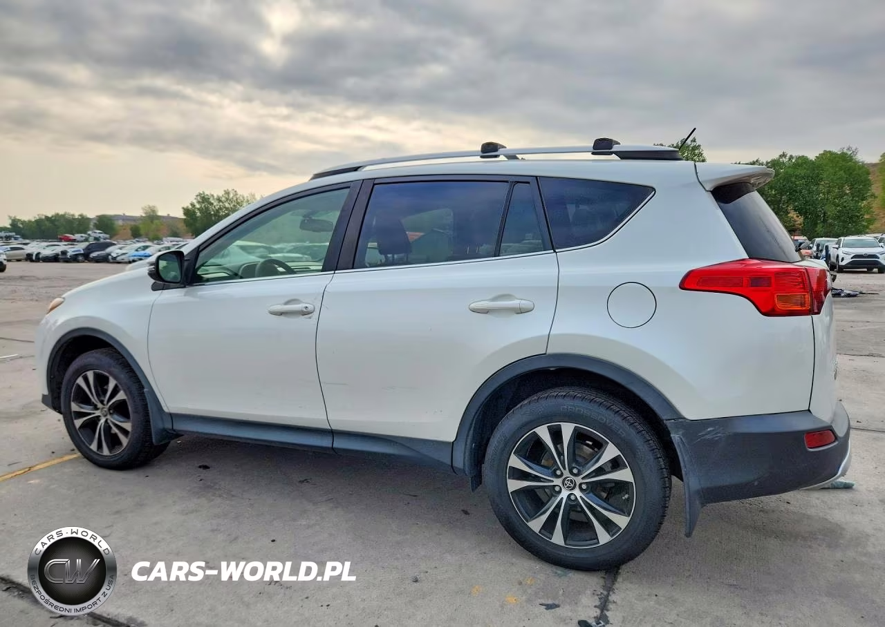 2015 Toyota Rav4 Limited VIN:JTMDFREV4FD127327 - 2