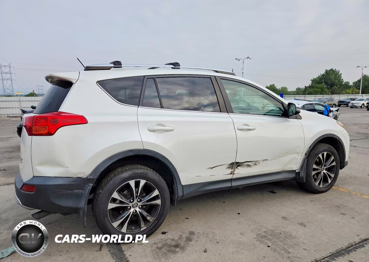 2015 Toyota Rav4 Limited VIN:JTMDFREV4FD127327 - 3