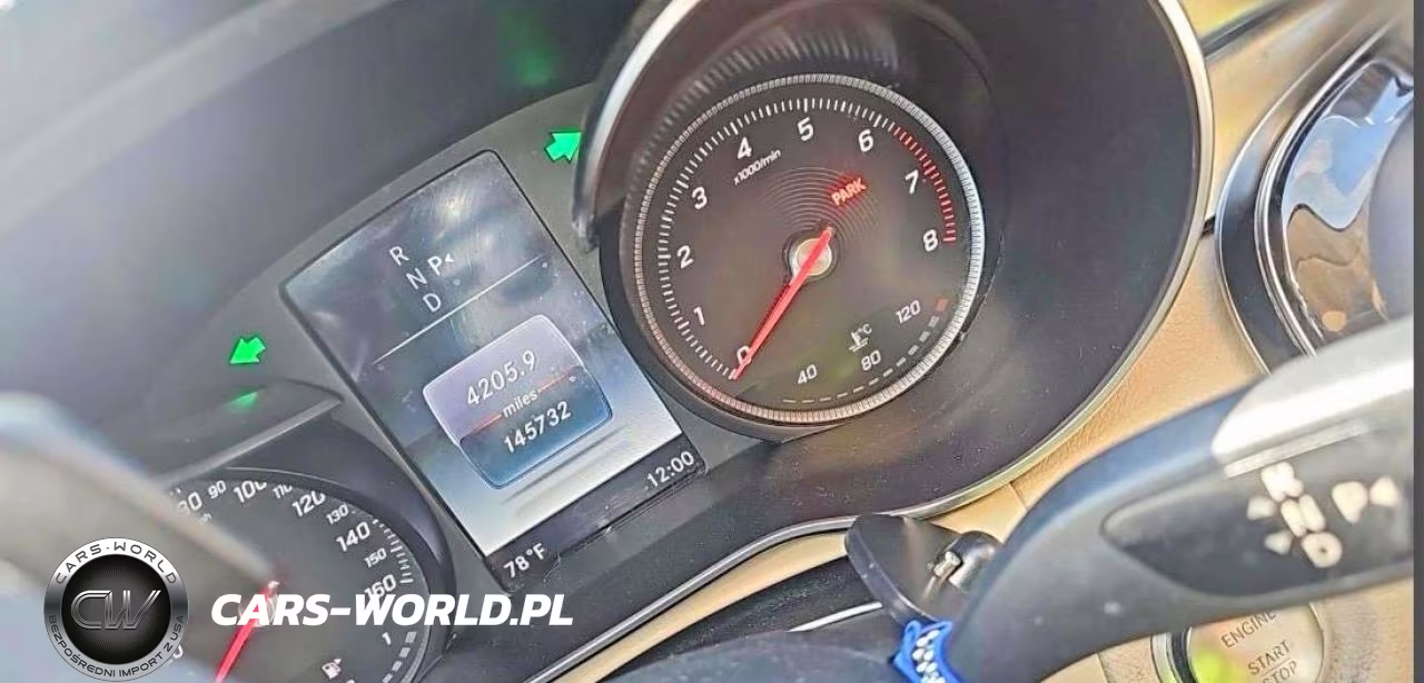 2017 Mercedes-Benz C 300 4Matic VIN:55SWF4KBXHU216920 - 8