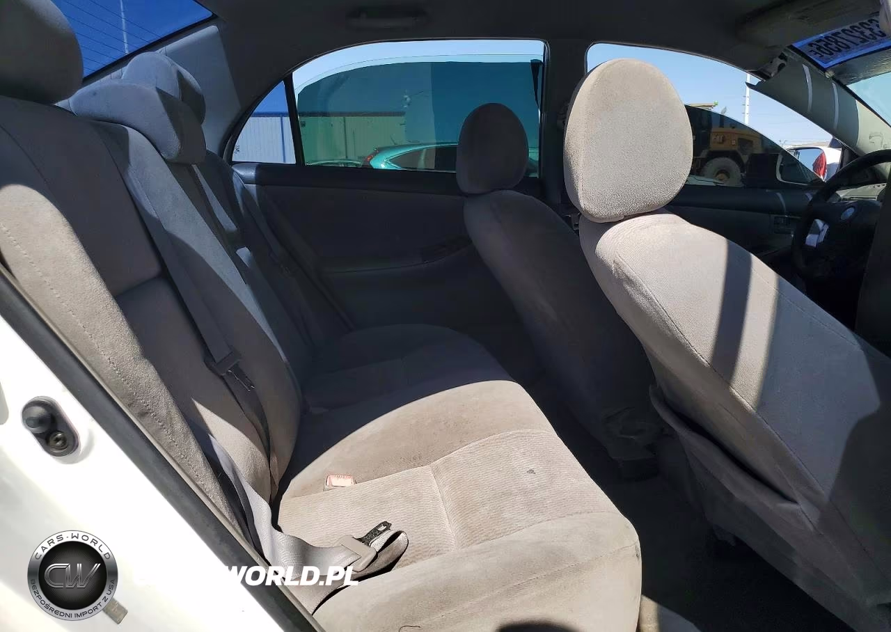 2005 Toyota Corolla Le VIN:1NXBR32E85Z402160 - 10