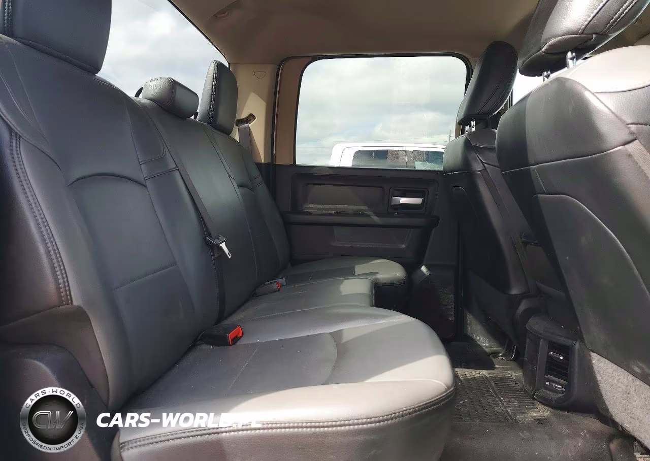 2019 Ram 2500 Tradesman VIN:3C6UR5CJ4KG512584 - 10