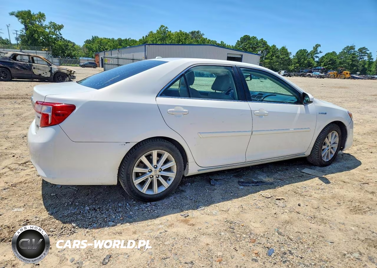 2013 Toyota Camry Hybrid Xle VIN:4T1BD1FK6DU092639 - 3
