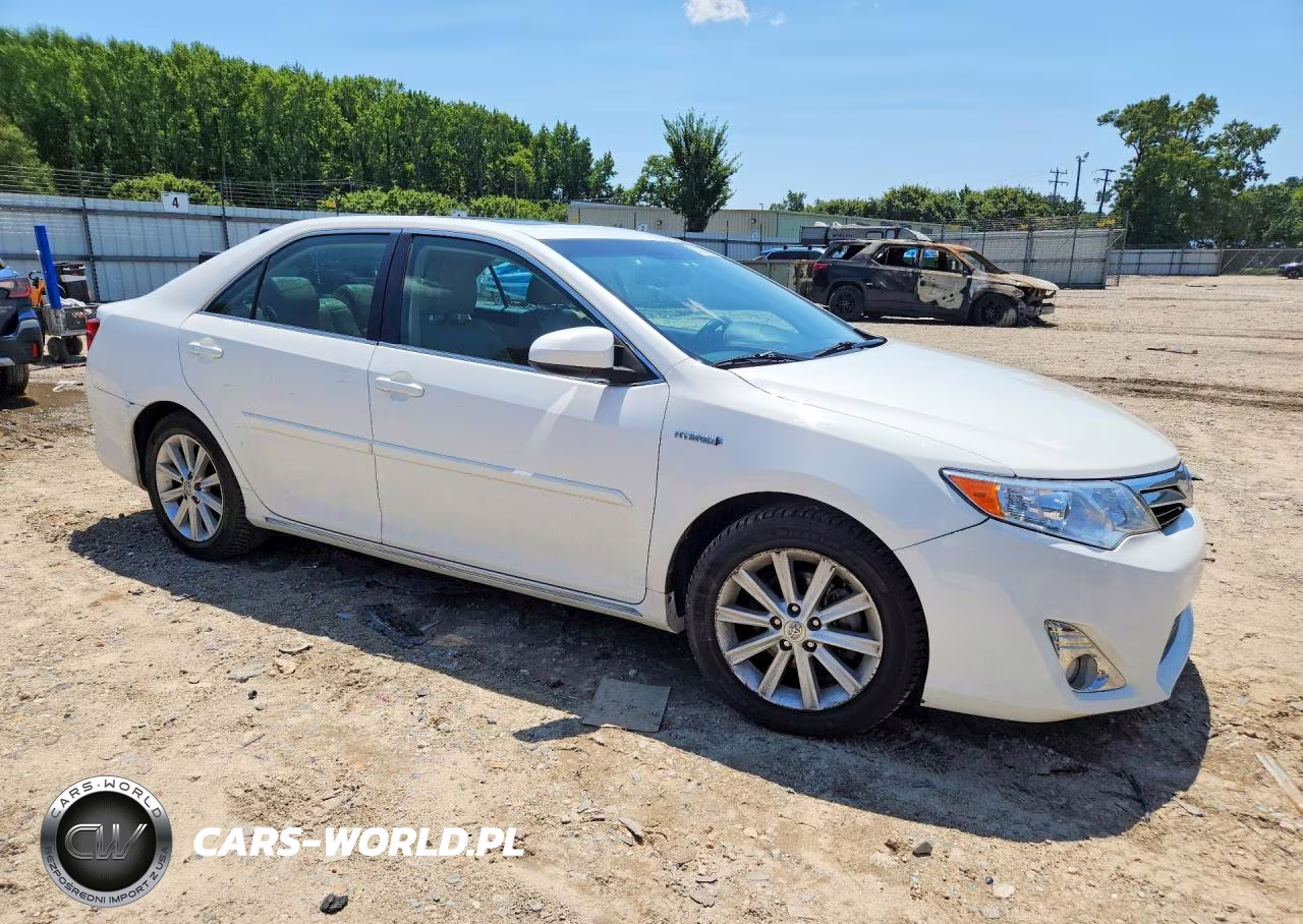 2013 Toyota Camry Hybrid Xle VIN:4T1BD1FK6DU092639 - 4