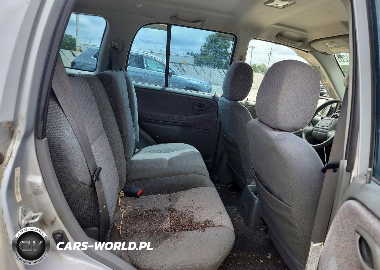 2000 Chevrolet Tracker VIN:2CNBJ13C4Y6942309 - 11