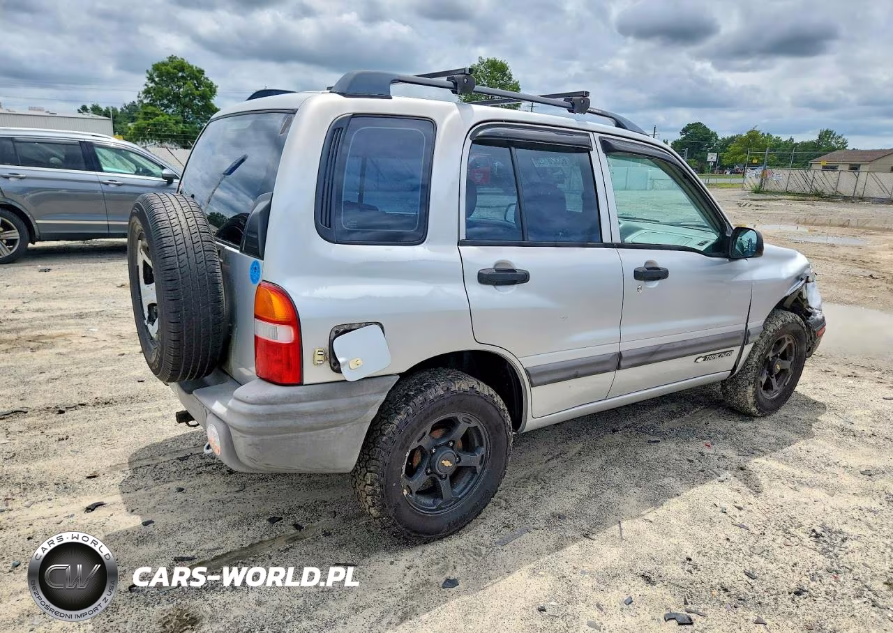 2000 Chevrolet Tracker VIN:2CNBJ13C4Y6942309 - 3