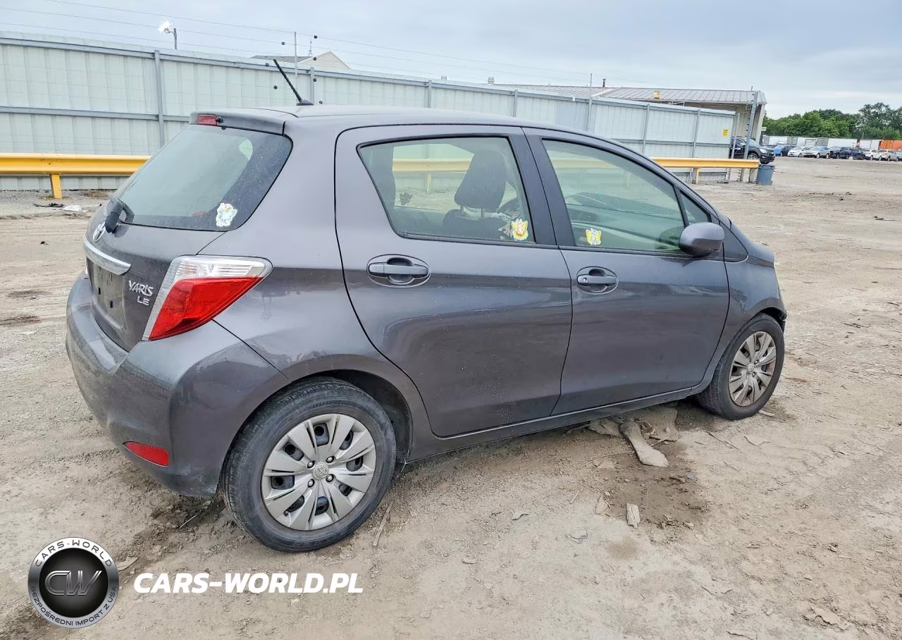2014 Toyota Yaris 5-Door Le VIN:JTDKTUD37ED583095 - 3
