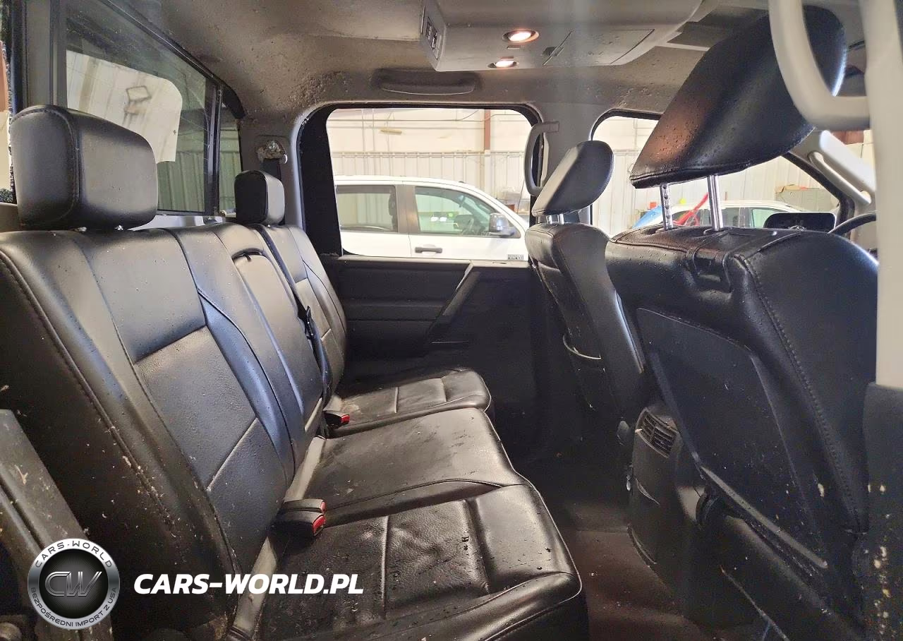 2011 Nissan Titan Sv VIN:1N6AA0EC8BN301090 - 10