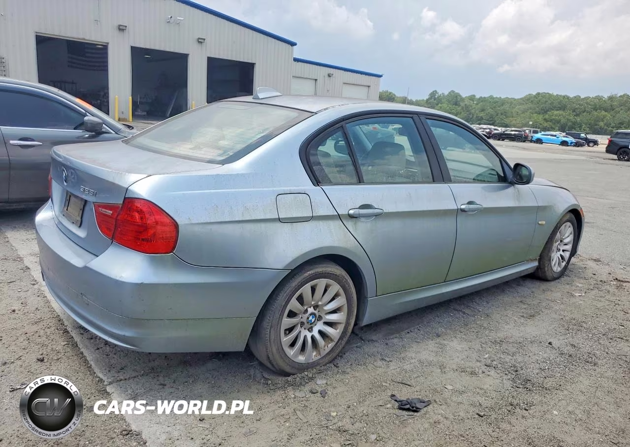 2009 BMW 328 I VIN:WBAPH77559NM46305 - 3