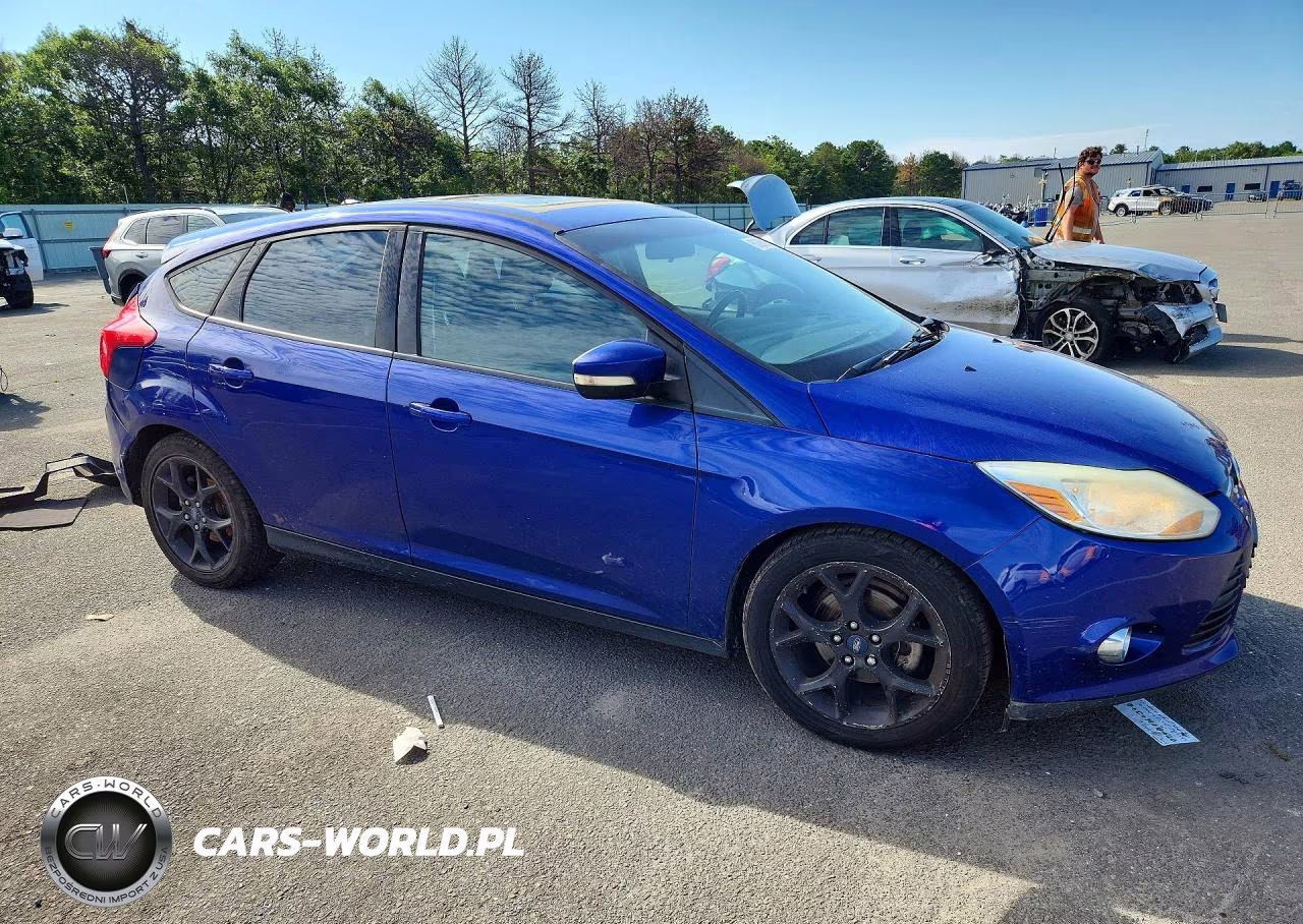 2013 Ford Focus Se VIN:1FADP3K25DL266105 - 4