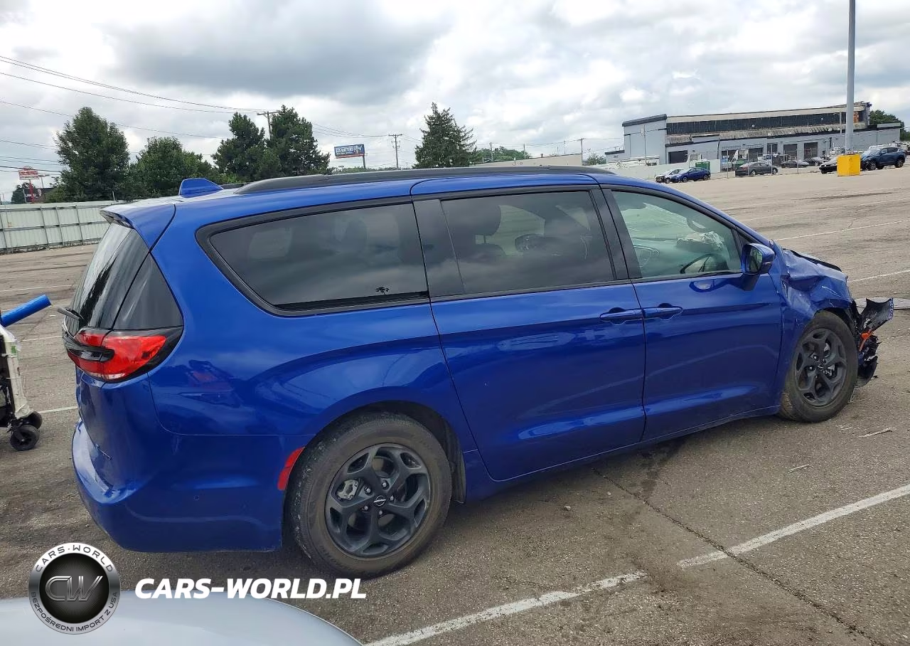 2021 Chrysler Pacifica Hybrid Limited VIN:2C4RC1S75MR507373 - 3