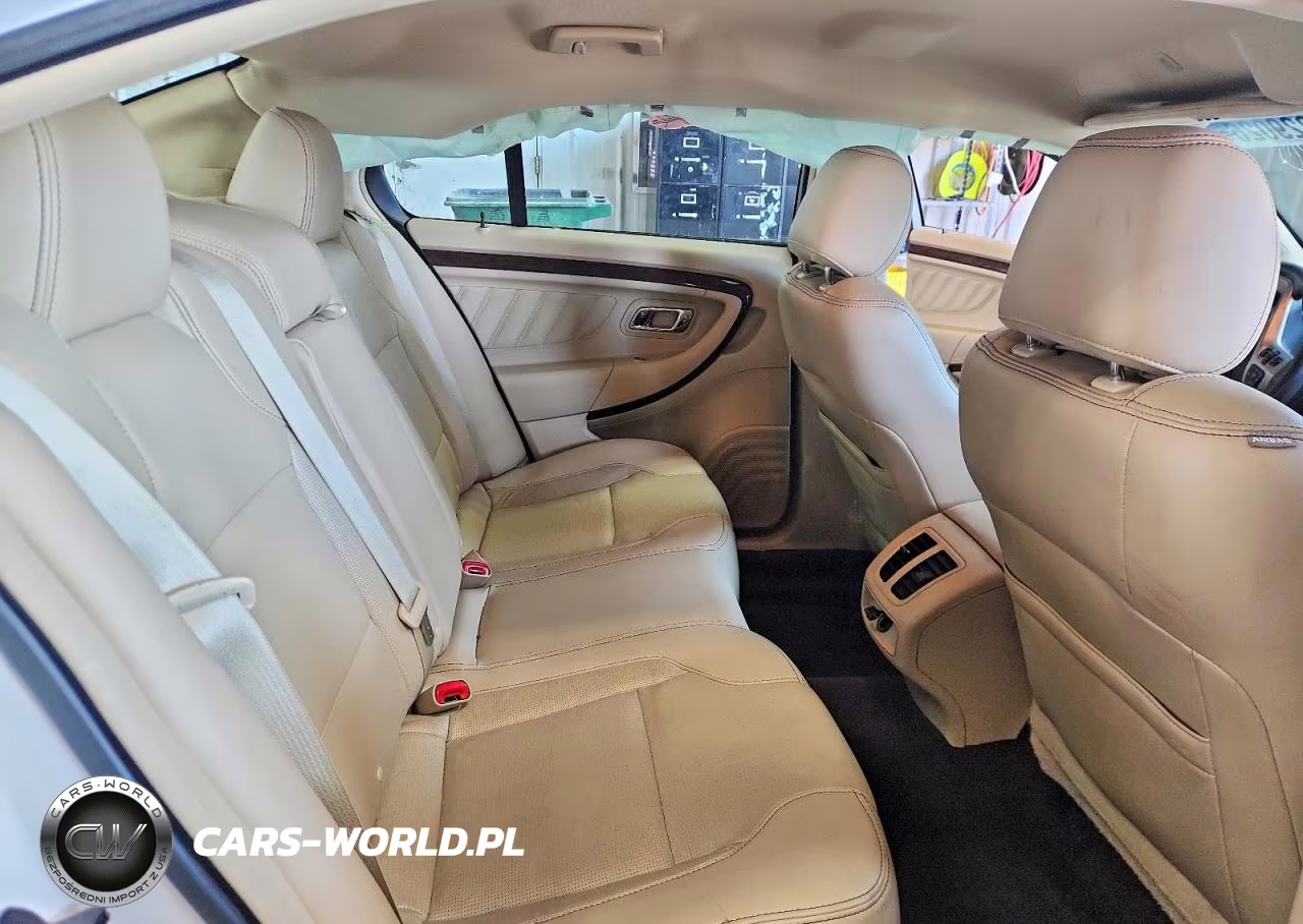 2015 Ford Taurus Limited VIN:1FAHP2F85FG139151 - 10