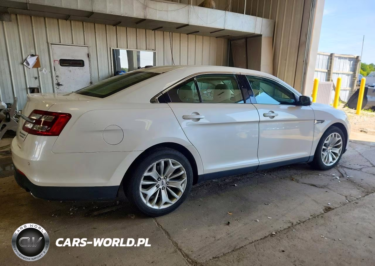 2015 Ford Taurus Limited VIN:1FAHP2F85FG139151 - 3