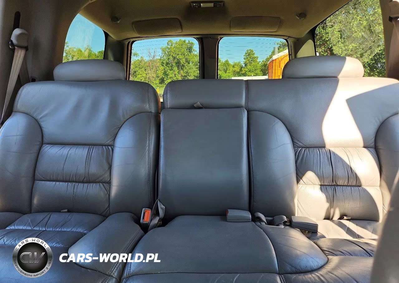 1999 GMC Yukon VIN:1GKEK13R6XJ723618 - 10