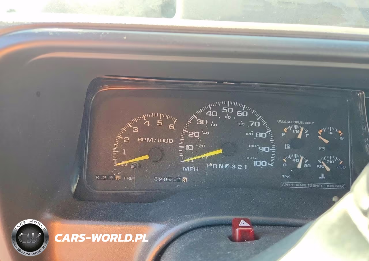 1999 GMC Yukon VIN:1GKEK13R6XJ723618 - 9