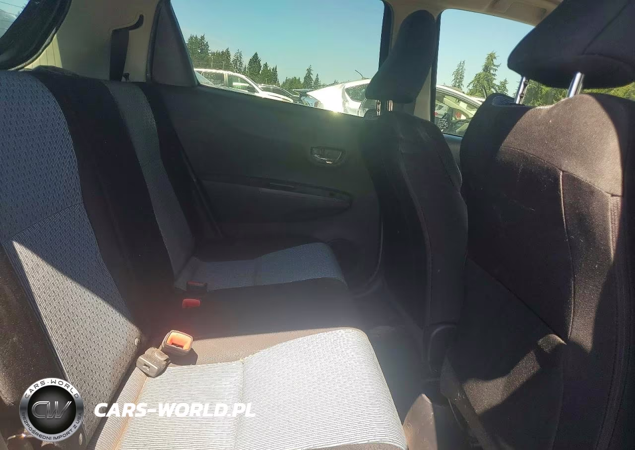 2014 Toyota Yaris 5-Door Se VIN:JTDKTUD33ED592909 - 10