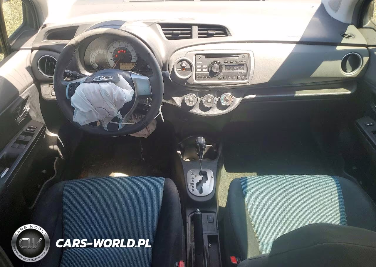 2014 Toyota Yaris 5-Door Se VIN:JTDKTUD33ED592909 - 8
