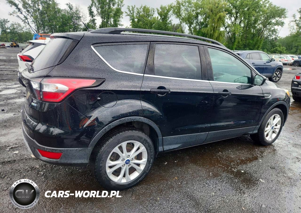 2018 Ford Escape Se VIN:1FMCU9GDXJUB17136 - 3
