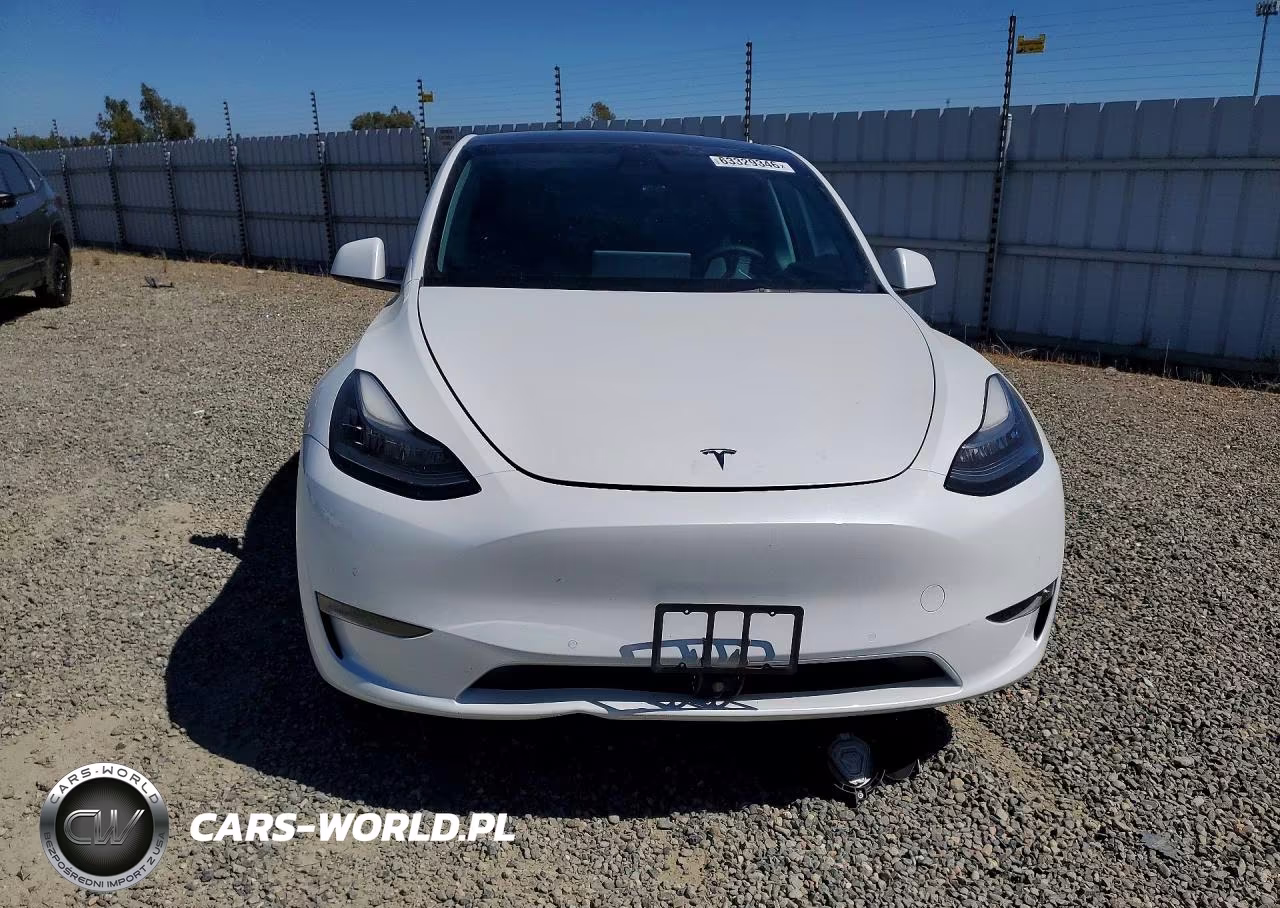 2021 Tesla Model Y VIN:5YJYGDEE1MF301653 - 5