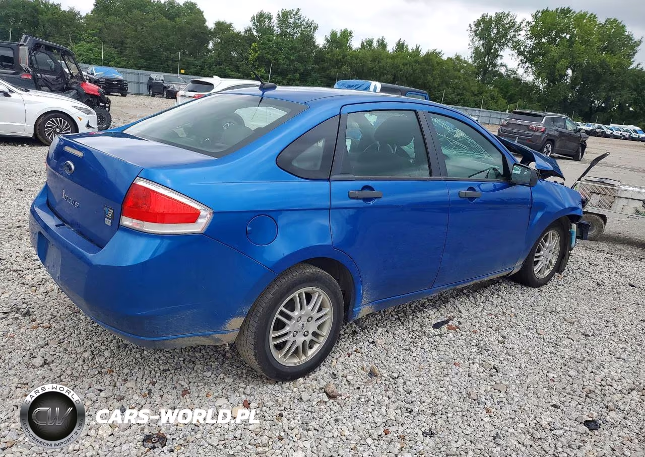 2010 Ford Focus Se VIN:1FAHP3FN7AW214863 - 3