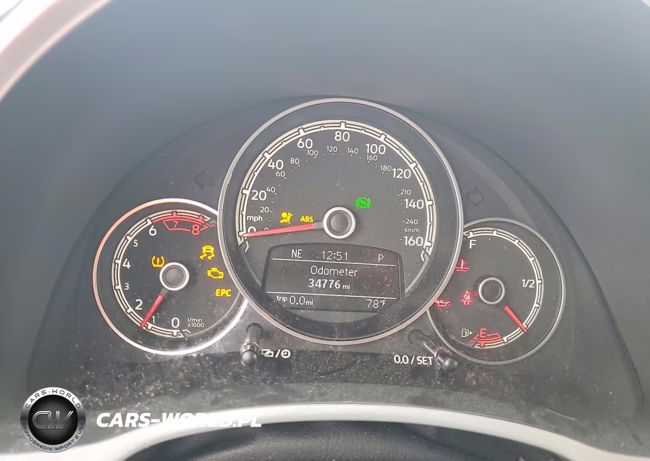 2018 Volkswagen Beetle S VIN:3VW5DAAT4JM518178 - 9