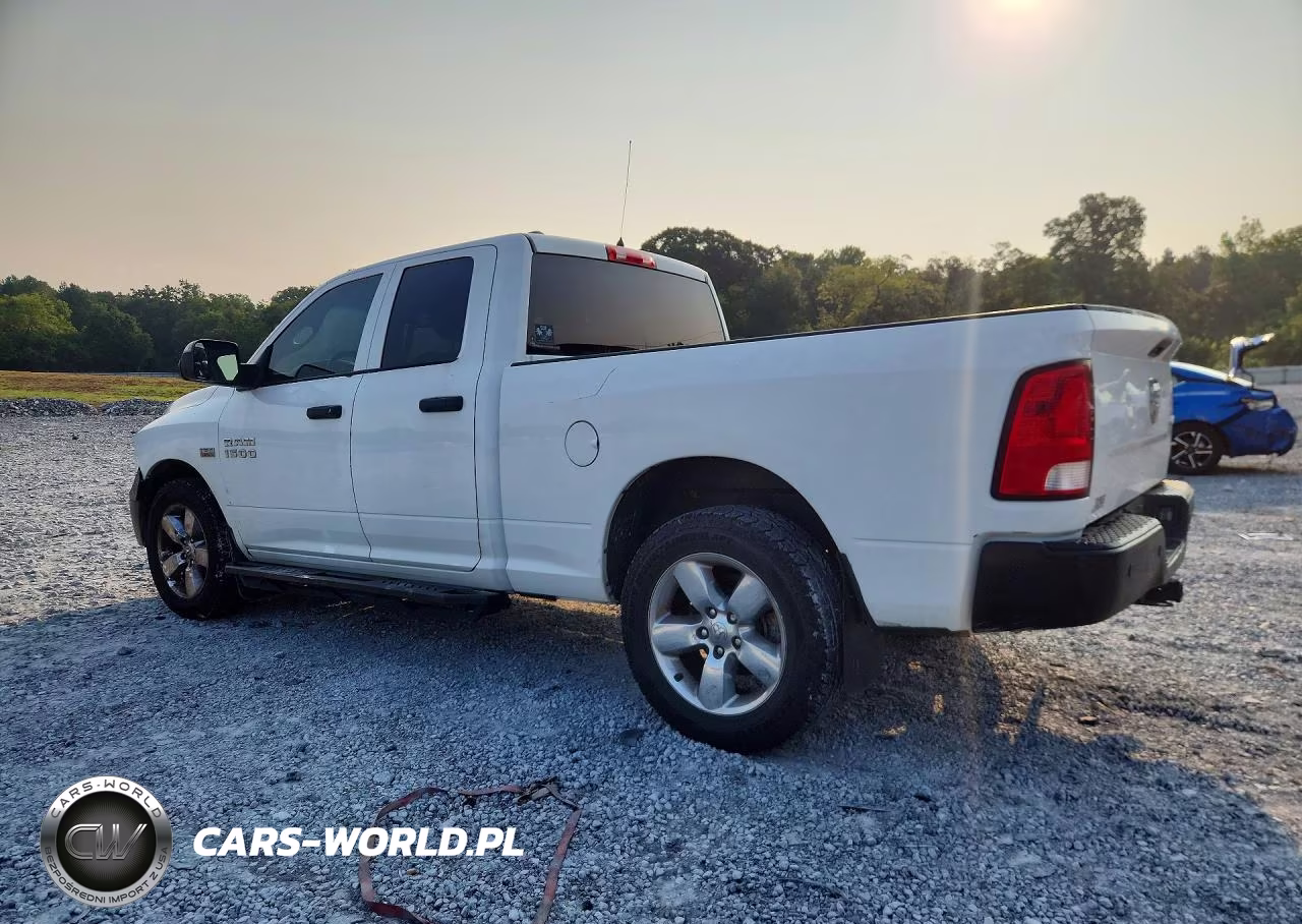 RAM 1500 CLASSIC VIN:1C6RR7FT8KS677125 - 2