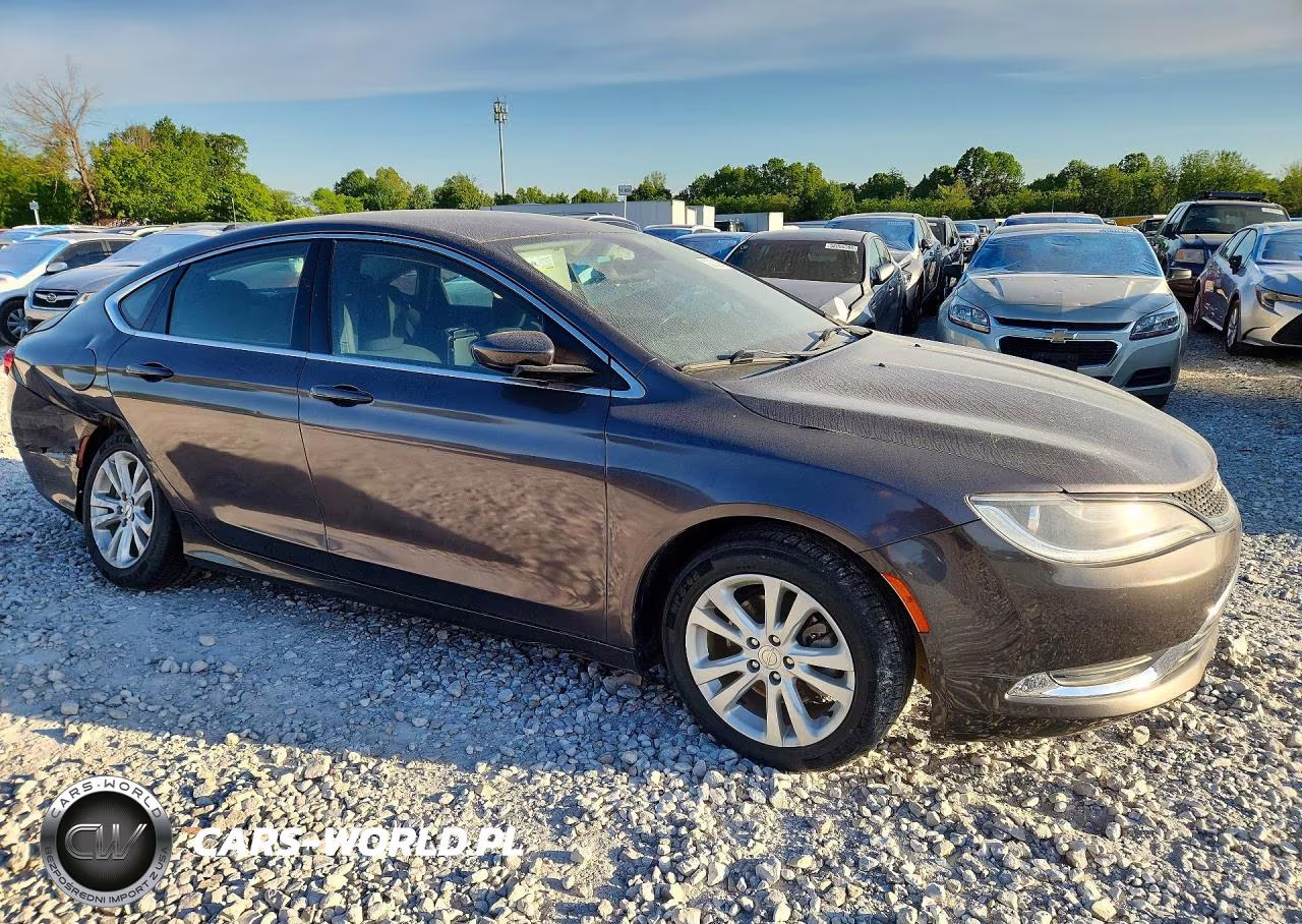 2016 Chrysler 200 Limited VIN:1C3CCCAB9GN170817 - 4